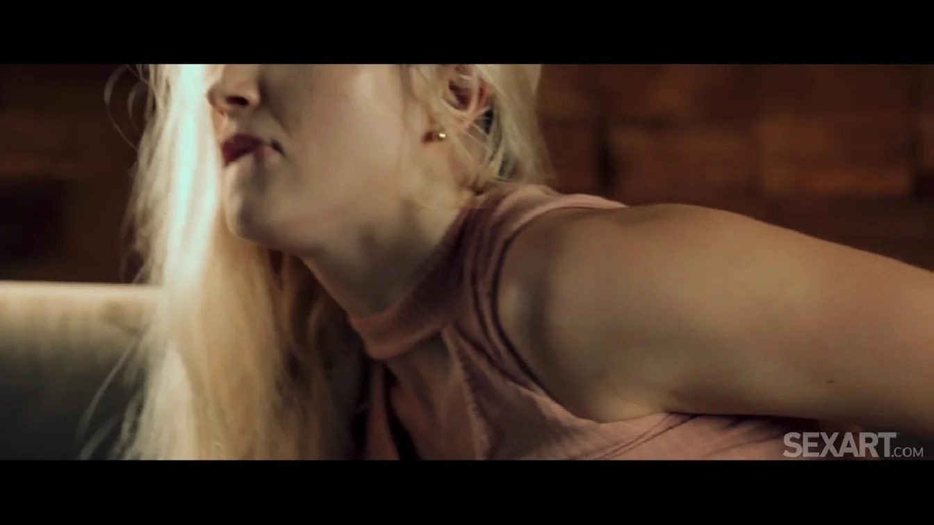 Vanessa Hillz Flowing Time XXX